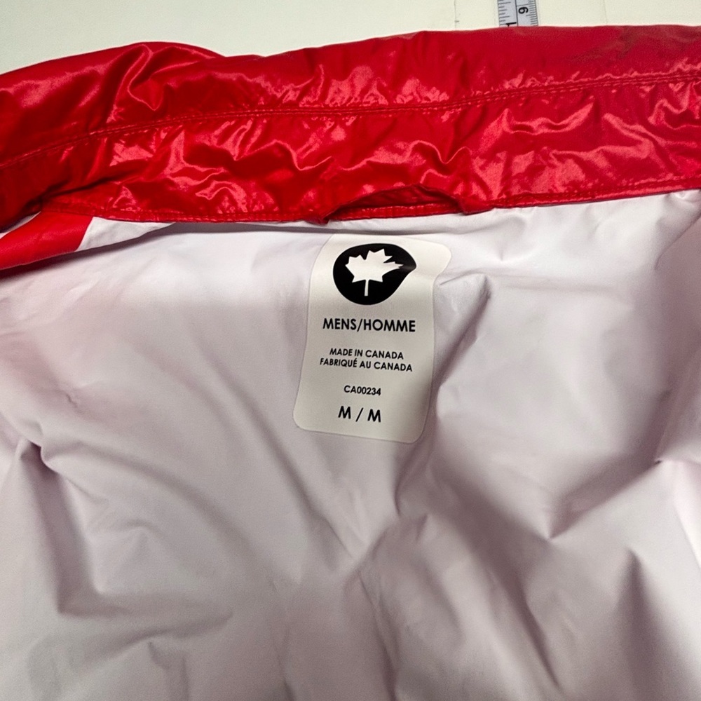 Team Canada Tokyo 2020 Olympic
Windbreaker Jacket lightweight Medium Men - Picture 3 of 4